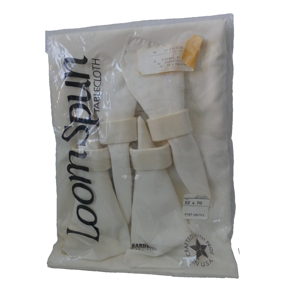 NWT‎ Bardwil Loom Spun Tablecloth Oblong 52” X 70” + 4 Napkins and Napkin Rings